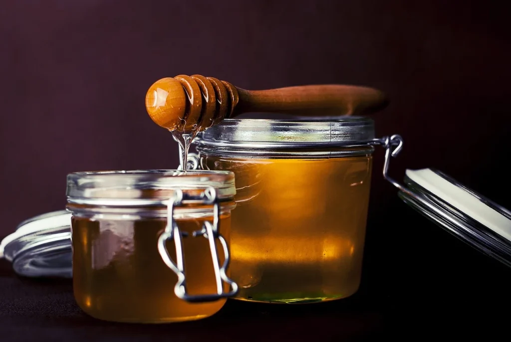 Manuka Honey की चिकित्सा शक्ति: उपयोग और स्वास्थ्य लाभों